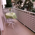 Apartmani Podaca 3* Podaca