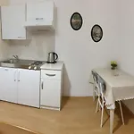 Konukevi Apartmani Podaca