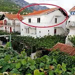 Apartmani Podaca Podaca