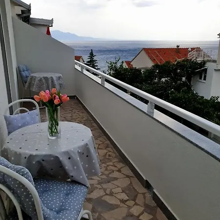 Apartmani Podaca Affittacamere 3*