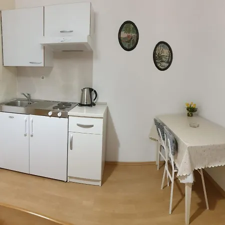 ゲストハウス Apartmani Podaca