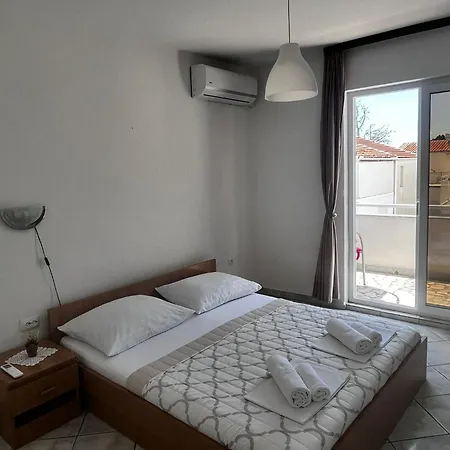 Apartmani Podaca 3* 波达卡