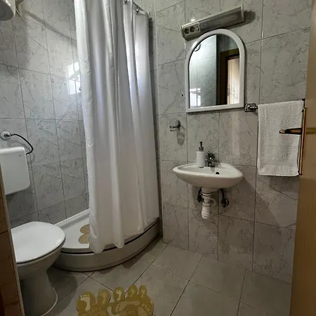 Apartmani Podaca 3* 波达卡