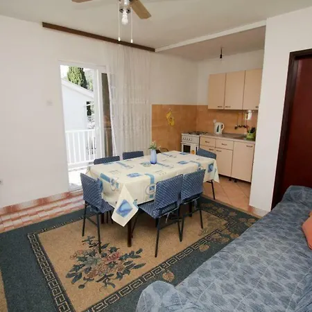 Apartmani Podaca Guest house *
